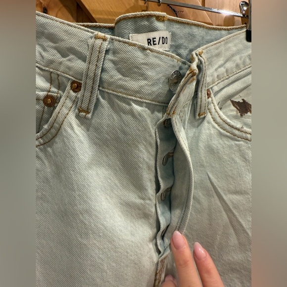 RE/DONE 90’s High Rise Loose Jeans, Size 26 Light Wash Distressed NWT - Picture 7 of 7